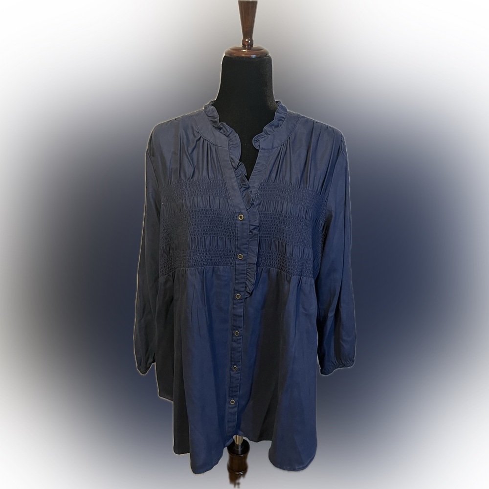 Nurture by Westbound Navy Blue Smocked Button Front Blouse size L